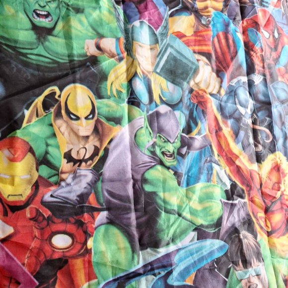 Marvel Heroes Tapestry - Picture 3 of 6